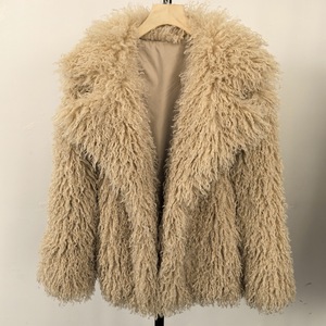 Manteau <span class=keywords><strong>court</strong></span> effet fourrure synthétique tendance pour femmes, style vintage, manches longues, poches latérales, vêtements d'extérieur chics pour femmes - Product Image 6