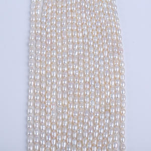 Perles d'eau douce blanches naturelles Zhuji de 4 à 5 mm, en forme de mètre, semi-finies, pour la fabrication de colliers, bracelets et bijoux en gros - Product Image 4