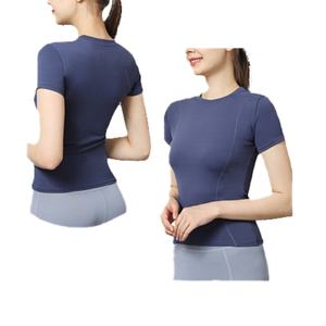 T-shirts de sport personnalisés pour femmes en gros, vêtements de yoga respirants, vêtements de sport ajustés, hauts à manches courtes pour la course à pied et le fitness - Product Image 3