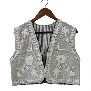 Gilet en velours chic floral : Sublimez votre style avec un confort luxueux – Veste sans manches en velours 100 % coton pour l'hiver et le printemps - Product Image 1