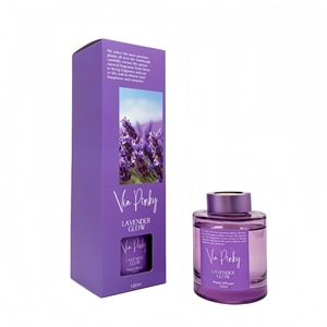 Ensemble de diffuseur de roseau de sapin décor à la maison de luxe chaud de 120ml comprend un diffuseur d'huile de parfum de roseaux réutilisable et rechargeable - Product Image 3