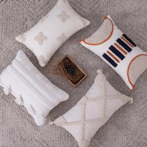 Housse de coussin de style ethnique, décoration pour lit et petit-déjeuner, dentelle indienne marocaine à pompons et touffes - Product Image 3
