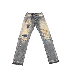 Jean en denim déchiré coupe slim pour homme, taille mi-haute, jambe droite, extensible, délavé moyen, avec badge, style décontracté, tendance été, Taya - Product Image 1