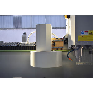 Machine de perçage et de fraisage CNC JUNDE 3.5KW/9KW pour le traitement de l'aluminium, du bois et du plastique - Product Image 4