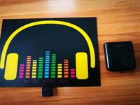 Venta al por mayor de etiquetas de luz activadas por música panel inalámbrico personalizado para camisetas de fiesta promoción
