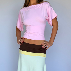 Top corto de un solo hombro para mujer, top ajustado de poliéster de color liso con volantes para deportes y turismo - Product Image 4