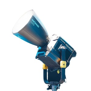 Projecteur vidéo professionnel Knowled Mg2400Bi LED 2900W à double température de couleur - Product Image 1