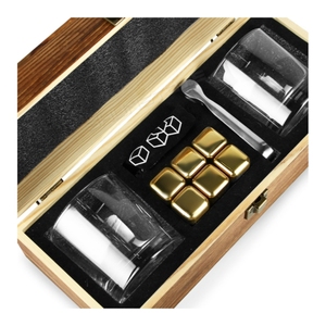 Ensemble cadeau de verres à whisky personnalisés Shunstone avec glaçons rafraîchissants en or, cadeau de whisky de luxe pour hommes - Product Image 1