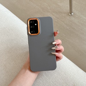 Custodia per telefono di protezione in pelle vegana di lusso di colore puro antiurto per <span class=keywords><strong>Samsung</strong></span> <span class=keywords><strong>Galaxy</strong></span> S25 Ultra S24 FE con lenti in oro elettrolitico - Product Image 5