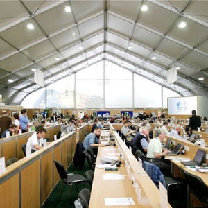 <span class=keywords><strong>Tenda</strong></span> di ombreggiatura della copertura del campo sportivo di pattinaggio a rotelle della <span class=keywords><strong>tenda</strong></span> del tendone della struttura della struttura permanente all'aperto per l'evento di sport all'aperto - Product Image 6