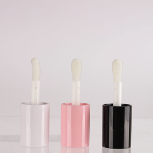 Tubes de brillant à lèvres personnalisés avec logo, 6 ml, ronds, avec un grand pinceau, de haute qualité, rose, blanc, bleu, flacons vides pour brillant à lèvres et huile, avec boîte. - Product Image 3