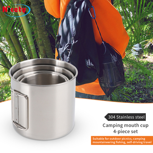 <span class=keywords><strong>Set</strong></span> di 4 Tazze in Acciaio Inox <span class=keywords><strong>con</strong></span> Manici Pieghevoli, Impilabili e Portatili per Escursioni, Campeggio e Picnic - Product Image 2