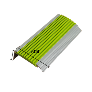Meilleure <span class=keywords><strong>Bande</strong></span> de Protection Moderne en Alliage d'Aluminium Autocollante Épaissie en L <span class=keywords><strong>Antidérapante</strong></span> pour Hôpitaux Certifiée ISO9001 pour Coins d'<span class=keywords><strong>Escalier</strong></span> - Product Image 2