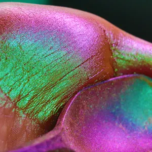 Aurora iridiscente camaleón suave ojo brillo pigmento para cosméticos