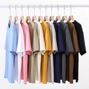 เสื้อยืดผ้าฝ้ายสีดำสำหรับผู้ชายเสื้อพิมพ์โลโก้ตามสั่งแบบถักลายสีทึบสำหรับ100% - Product Image 2