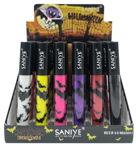Gloss à lèvres Saniye 6 ml, gloss liquide végan, taille standard, design chauve-souris Halloween - Product Image 1