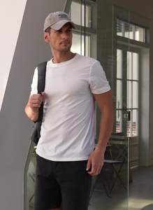 T-shirt basique classique pour hommes, manches courtes, col rond, décontracté, été, polyester/coton, style sportif, teint en fil, tricoté uni - Product Image 4