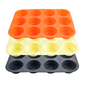 <span class=keywords><strong>Moule</strong></span> <span class=keywords><strong>à</strong></span> muffins professionnel en <span class=keywords><strong>silicone</strong></span> 12 cavités, sans BPA, antiadhésif, pour un démoulage facile, pour la cuisson de gâteaux - Product Image 3