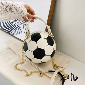 Borsa Personalizzata a Sfera da Donna Nuova Collezione Autunno Inverno 2025 Borsa a Tracolla con Catena a Forma di Pallone da <span class=keywords><strong>Basket</strong></span> Borsa a Mano a Forma di Pallone da Calcio - Product Image 6