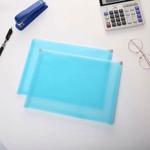 Pochette de classement A4 translucide avec fermeture éclair étanche, en plastique PP durable, couleurs assorties - Product Image 2