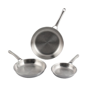 Poêle à frire en acier inoxydable avec intérieur texturé martelé, revêtement antiadhésif, poignée en acier inoxydable massif, compatible induction - Product Image 3