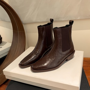 Bottes pour femmes faites à la main en cuir véritable, bout carré, talon épais, fermeture éclair, bottes modernes pour femmes, grandes tailles - Product Image 4