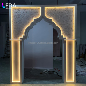 ฉากหลังอะคริลิคแบบโค้ง LEDA ดีไซน์ใหม่ ไฟ LED สีวอร์มไวท์ สำหรับตกแต่งงานแต่งงานและงานอีเว้นท์ - Product Image 1