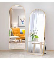 Miroir Pleine Hauteur sur Pied Grande Arche Ondulée Dorée à Cadre Métallique, Qualité Supérieure, Fourniture d'Usine, pour Corps, Dressing, Salon ou Hôtel