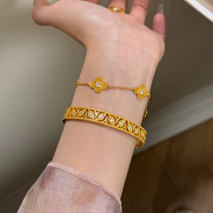 Bracciale Vintage in Argento Sterling <span class=keywords><strong>925</strong></span> con Fiori Intagliati e Zirconi, Elegante per Uso Quotidiano Femminile, Regalo per Anniversario di Matrimonio - Product Image 3