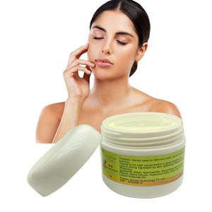 Crème éclaircissante à l'extrait de thé vert à l'arbutine, collagène de glutamine infusé à l'eau de niacinamide, 50GR, anti-pigmentation, éclaircissante - Product Image 1