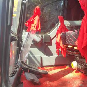 Excavatrice compacte Volvo en excellent état, à balancement de queue nul et à haute efficacité, excavatrice Volvo 140 d'occasion pour la construction urbaine - Product Image 4