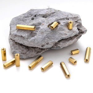 Pernos hexagonales de cobre Hao Jin M2 M3 M5 con rosca en ambos extremos para soporte de placa base y postes de aislamiento - Product Image 1