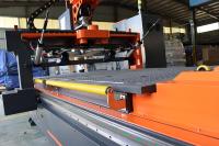 Routeur CNC robuste 1325 à changement d'outil automatique, servomoteur Leadshine, guides carrés taïwanais, équipement de découpe de modèles architecturaux en métal