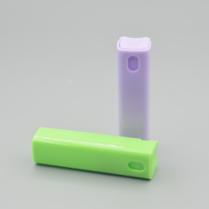 <span class=keywords><strong>Poche</strong></span> <span class=keywords><strong>vide</strong></span> rechargeable de 10ml en plastique de pulvérisation carrée contenant de désinfection des mains atomiseur bouteille de voyage de parfum vente en gros - Product Image 2