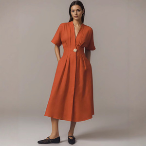 Elegante Abito Lungo Stile Francese <span class=keywords><strong>con</strong></span> Scollo a V, Maniche Corte, Bottoni Frontali, <span class=keywords><strong>Spacco</strong></span> Laterale, Vestibilità Ampia, Moda Estiva per Donne - Product Image 1