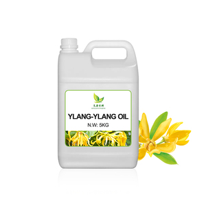Suministro de fábrica 100% Aceite esencial de ylang puro y natural <span class=keywords><strong>para</strong></span> el cuidado de la piel y el cabello | Aceite de grado cosmético <span class=keywords><strong>para</strong></span> cantidad a granel - Product Image 1