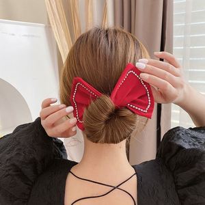 Al por mayor: Herramienta para hacer moños Deft Bun con pedrería, moldeador de moños tipo donut, trenzador de cabello para mujer - Product Image 4