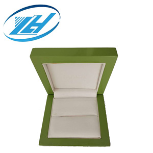 Boîtes de rangement en bois massif, boîtes à bijoux personnalisables avec logo, emballages et boîtes de collection pour bagues et bracelets, boîtes à rabat en cuir - Product Image 1