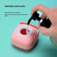 Brosse et peigne de bain pour animaux de compagnie (chiens et chats) en silicone, outil de massage et de nettoyage sous la douche, rechargeable