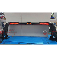 Aile arrière de toit supérieur pour Toyota Hilux Revo 2015-2022 Barre de roulement de camion ABS avec lumière LED Pièces automobiles Barres de ramassage avec Led