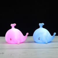 Hete Aanbieding Cartoon Dieren Vinyl LED Nachtlampjes Speelgoed voor Kinderen Slaaplicht Schattig Mini Maan Ster Tafellamp Fruit Bureaulamp
