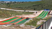 Fabricant de pistes de ski sèches Tuile de tapis de ski en plastique à emboîtement Tube de neige à pression