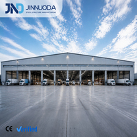 Garage préfabriqué économique à structure en acier à portée libre, grand abri de stationnement pour voitures, bâtiment métallique antisismique
