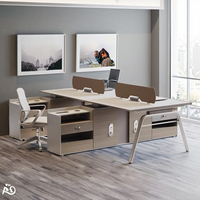 Bureau de studio mobile moderne pour 4 personnes Mobilier neuf pour poste de travail en verre MDF aluminium fer mélamine pour hôtels