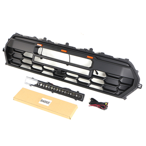 Nuova Griglia Frontale in ABS con Barra Luminosa per Tacoma, Stile 2024 - Product Image 2