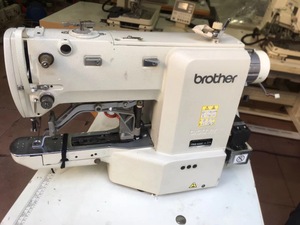 Macchina da cucire Brother KE-430F elettronica a punto annodato con trasmissione diretta per tessuti di camicie e abiti - Product Image 3