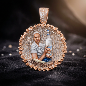 Pendentif photo 3D personnalisé avec argent 925 glacé Moissanite bijoux en alliage de style classique avec pierre principale en diamant - Product Image 3
