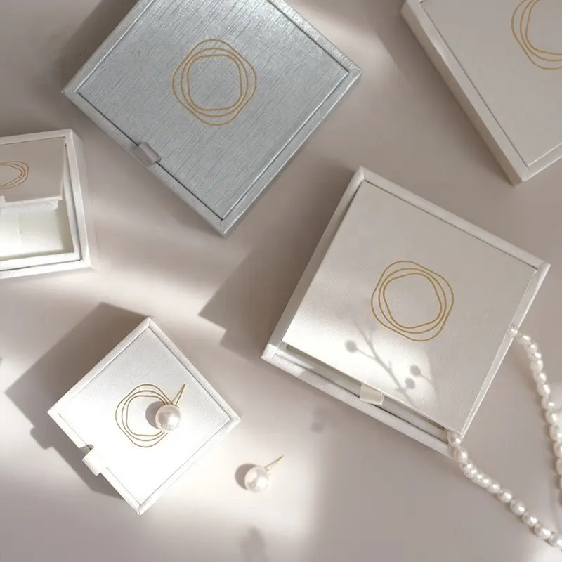 Luxury Flip Open Paper Cardboard Jewelry Packaging Custom Logo Printed Bracelet Beige Jewelry Rigid Box