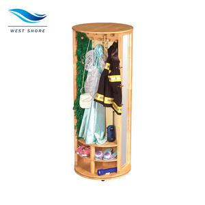 Carrousel d'habillage de garderie Montessori dans un casier d'académie naturelle pour tout-petits Centre de la petite enfance TK Mobilier de classe pour pépinière - Product Image 1