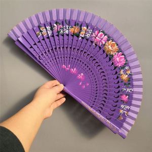 Abanico Plegable de Bambú Tallado a Mano 100% - Souvenir Ecológico para Fiestas y Decoración del Hogar - Product Image 3